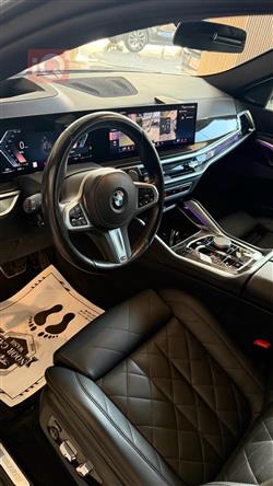 بی ئێم دەبڵیو X6